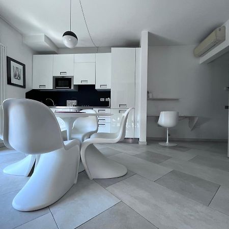 Villa Fenix Milano Exterior foto