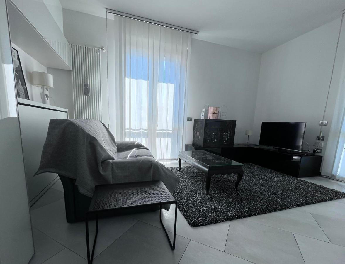 Villa Fenix Milano Exterior foto